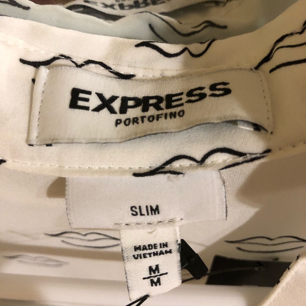 Express button down - Picture 2 of 3